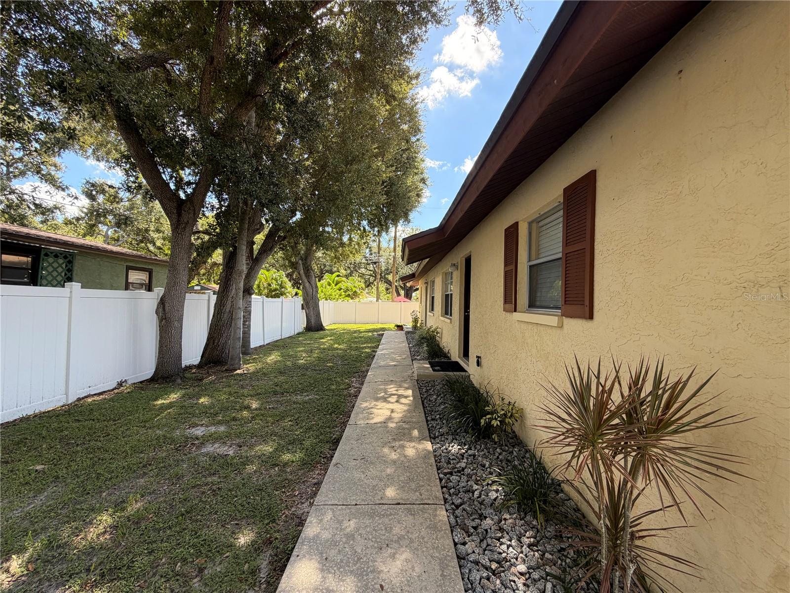 615 2ND AVENUE NE, #A, Largo, FL 33770