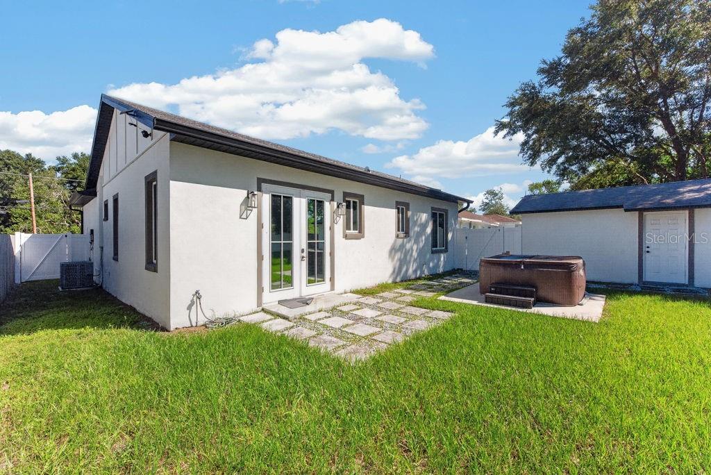 2009 E JEAN STREET, Tampa, FL 33610