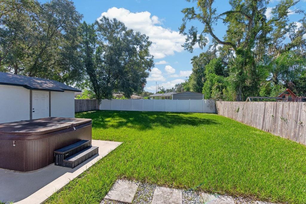 2009 E JEAN STREET, Tampa, FL 33610