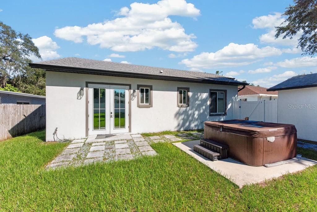 2009 E JEAN STREET, Tampa, FL 33610
