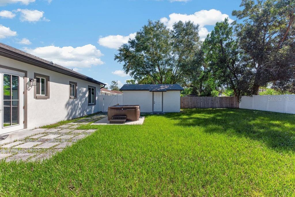 2009 E JEAN STREET, Tampa, FL 33610