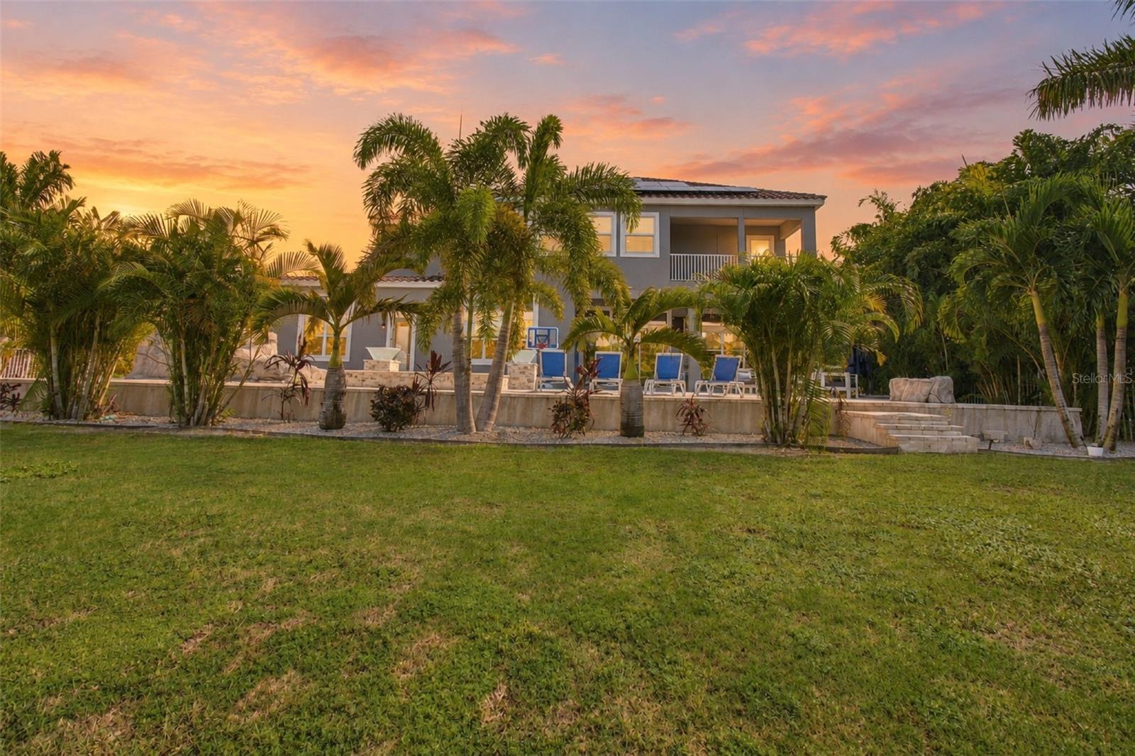 832 MANNS HARBOR DRIVE, Apollo Beach, FL 33572
