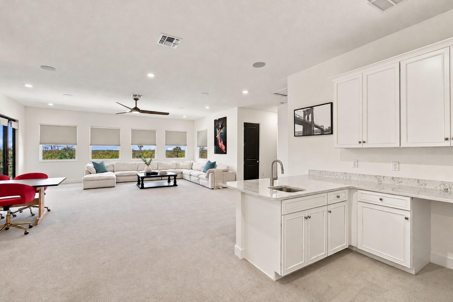 832 MANNS HARBOR DRIVE, Apollo Beach, FL 33572