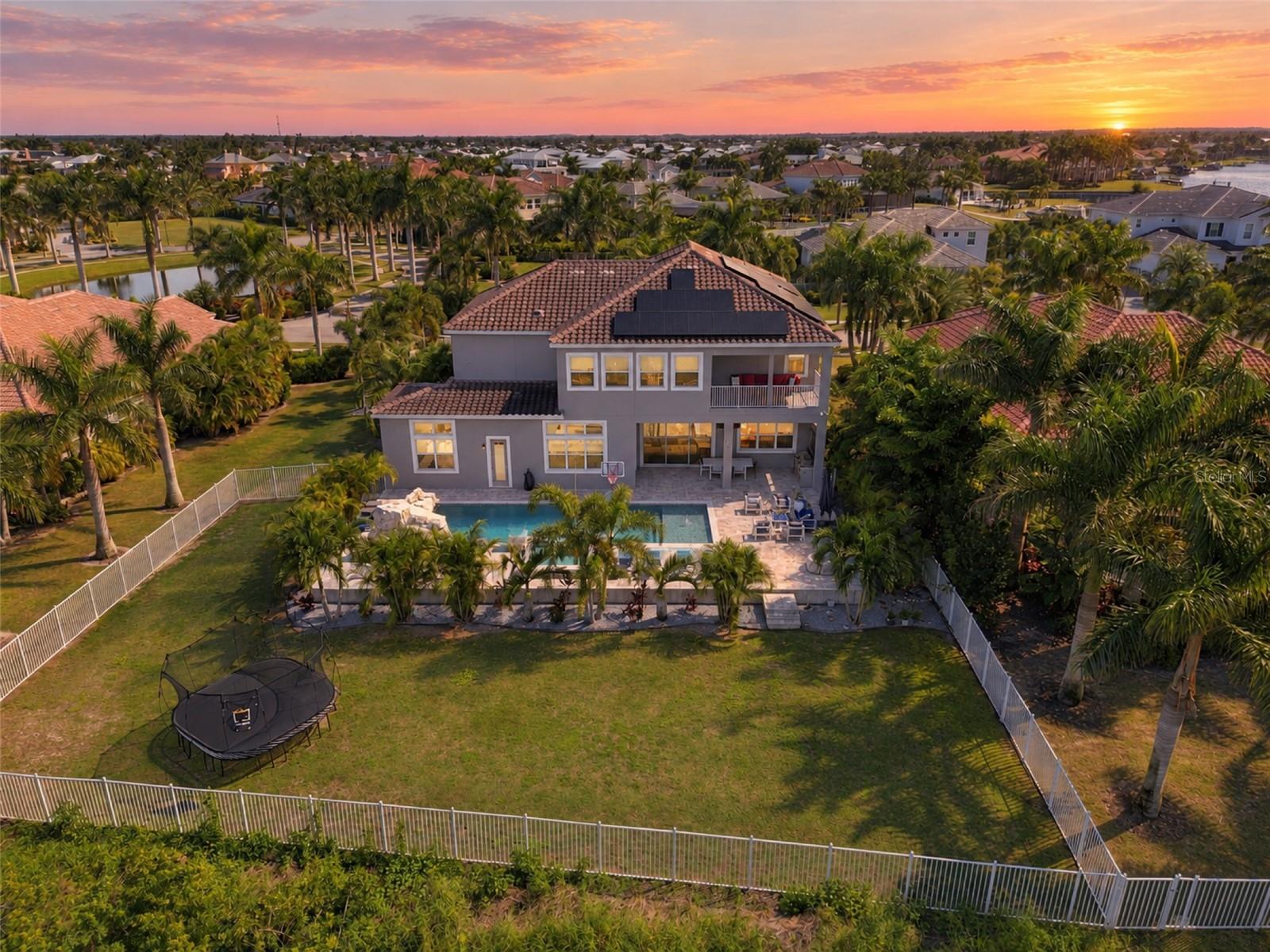 832 MANNS HARBOR DRIVE, Apollo Beach, FL 33572