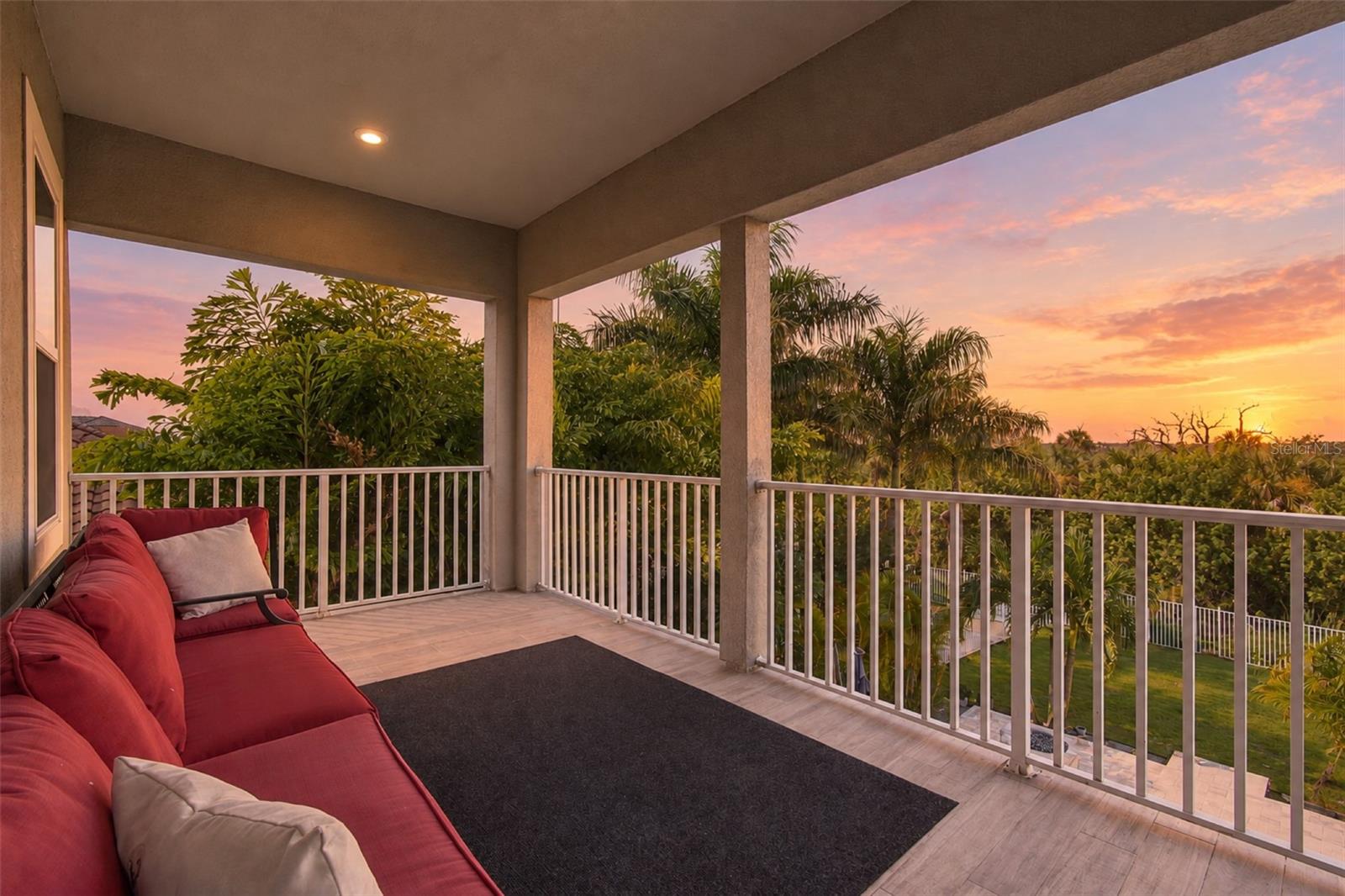 832 MANNS HARBOR DRIVE, Apollo Beach, FL 33572