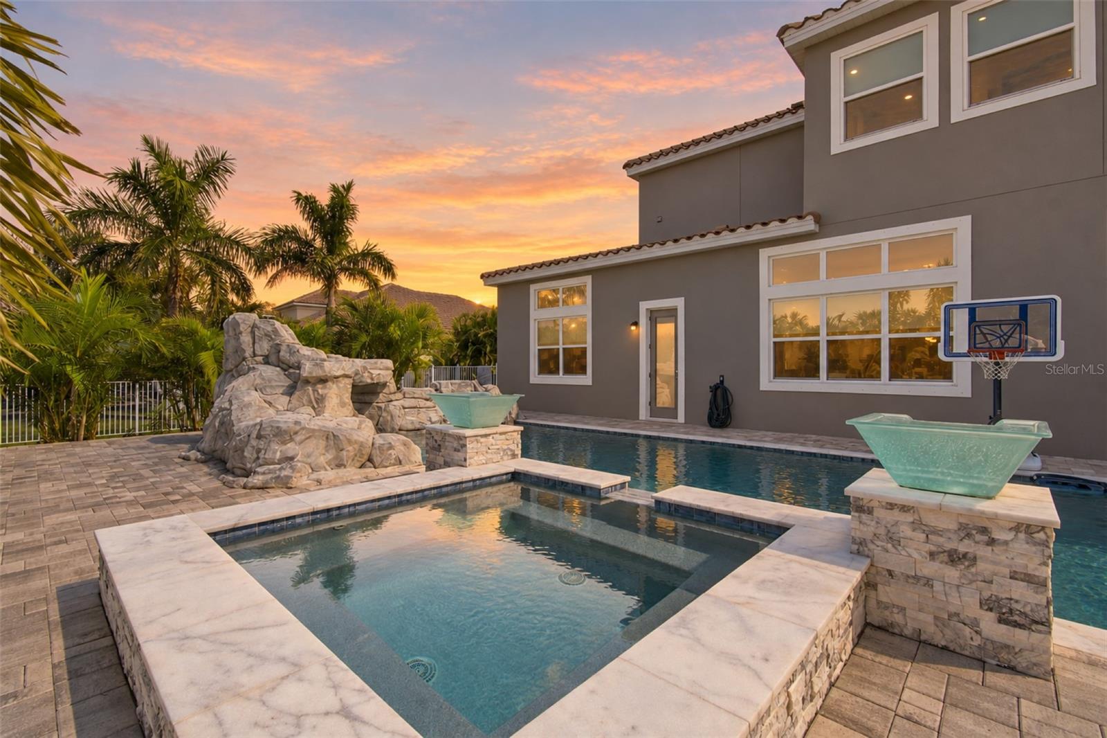 832 MANNS HARBOR DRIVE, Apollo Beach, FL 33572