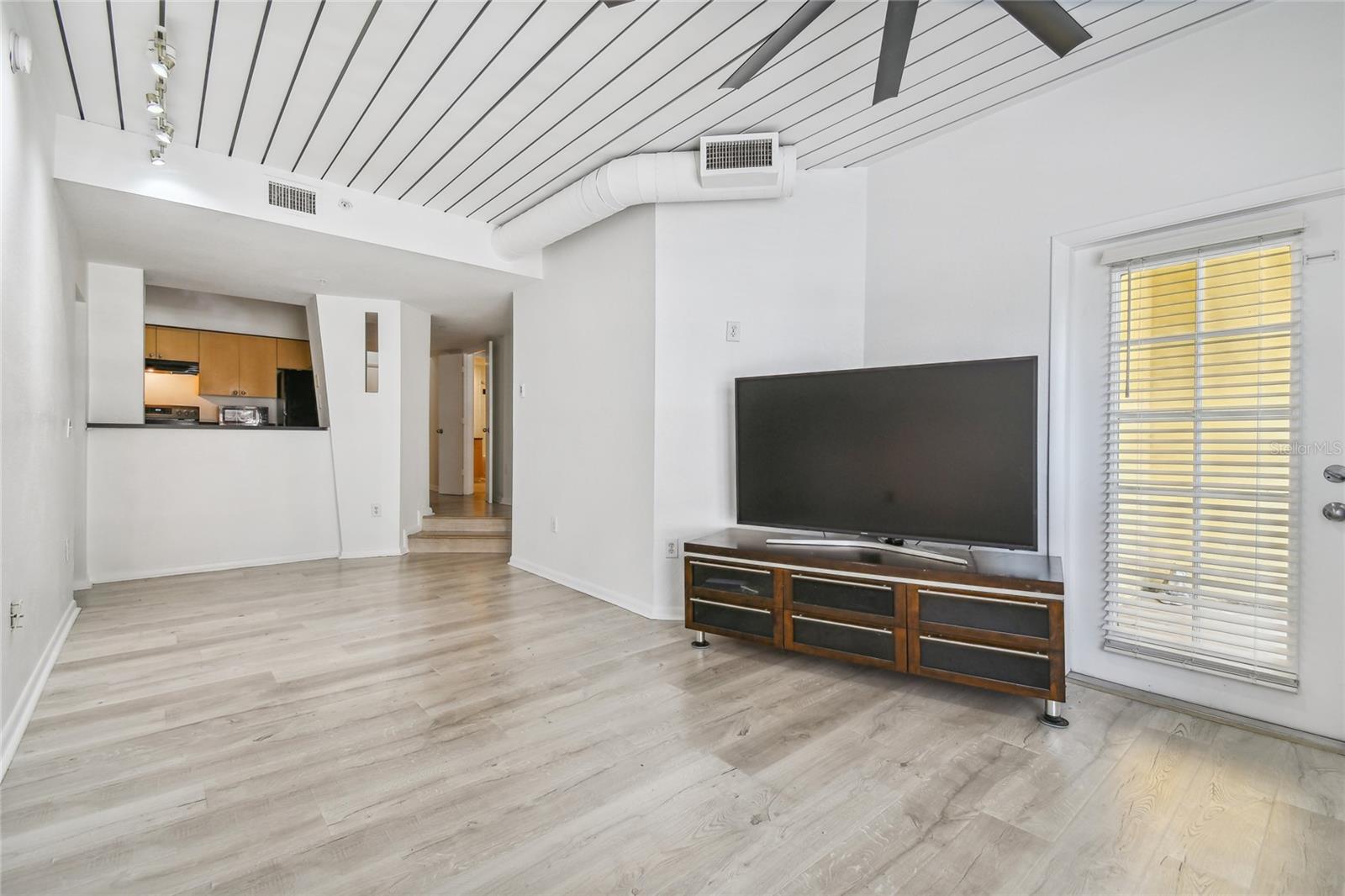 2410 W AZEELE STREET, #222, Tampa, FL 33609