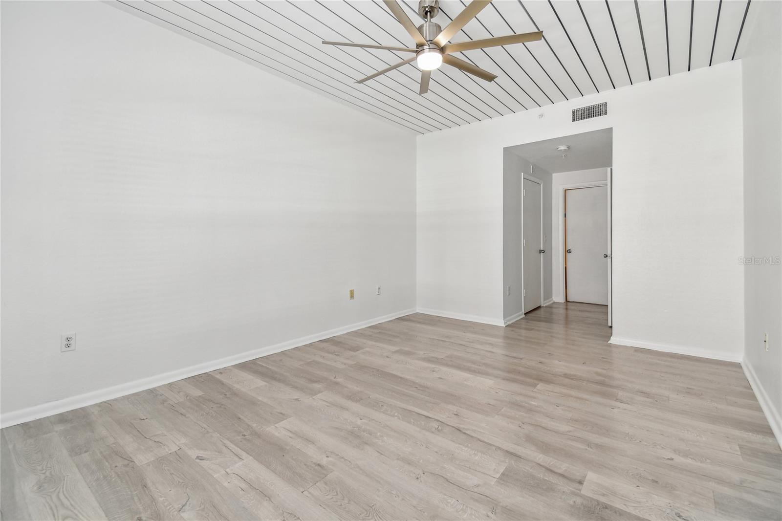 2410 W AZEELE STREET, #222, Tampa, FL 33609