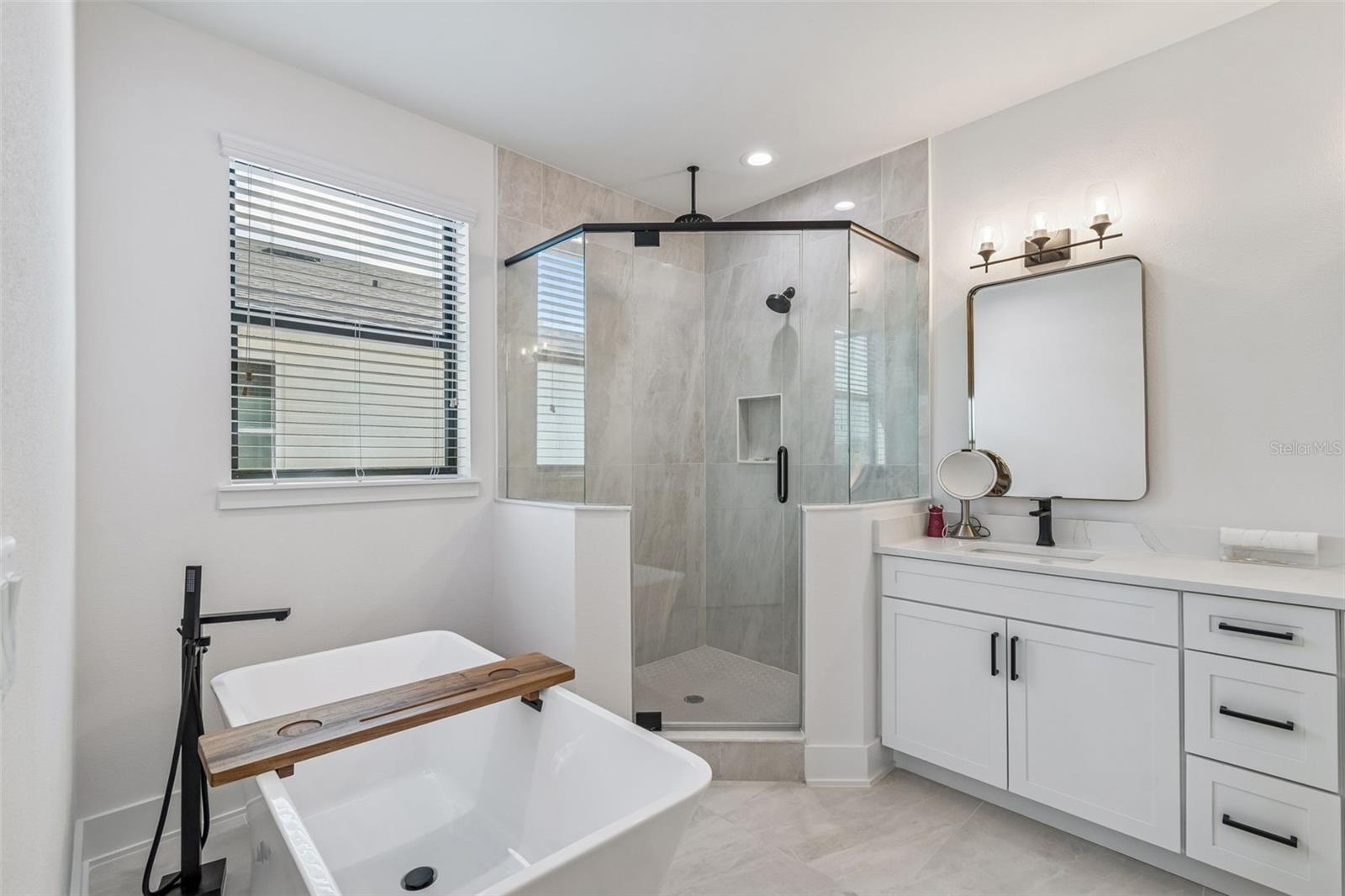 3016 W BALLAST POINT BOULEVARD, Tampa, FL 33611