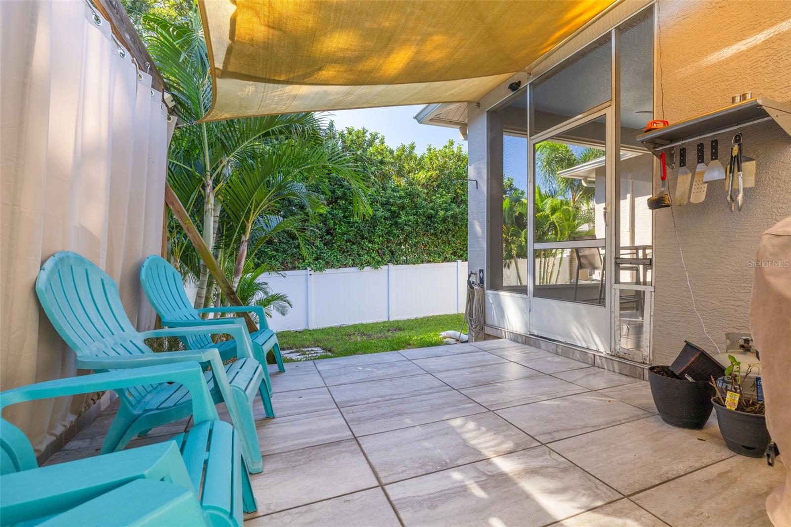 724 SANDY HILLS AVENUE, Tarpon Springs, FL 34689