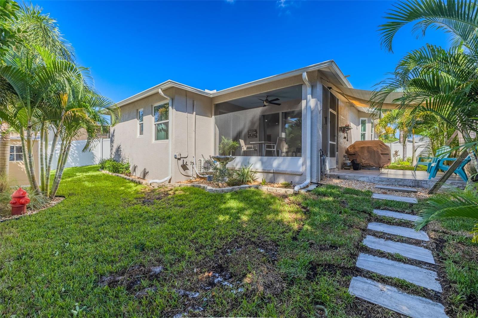 724 SANDY HILLS AVENUE, Tarpon Springs, FL 34689