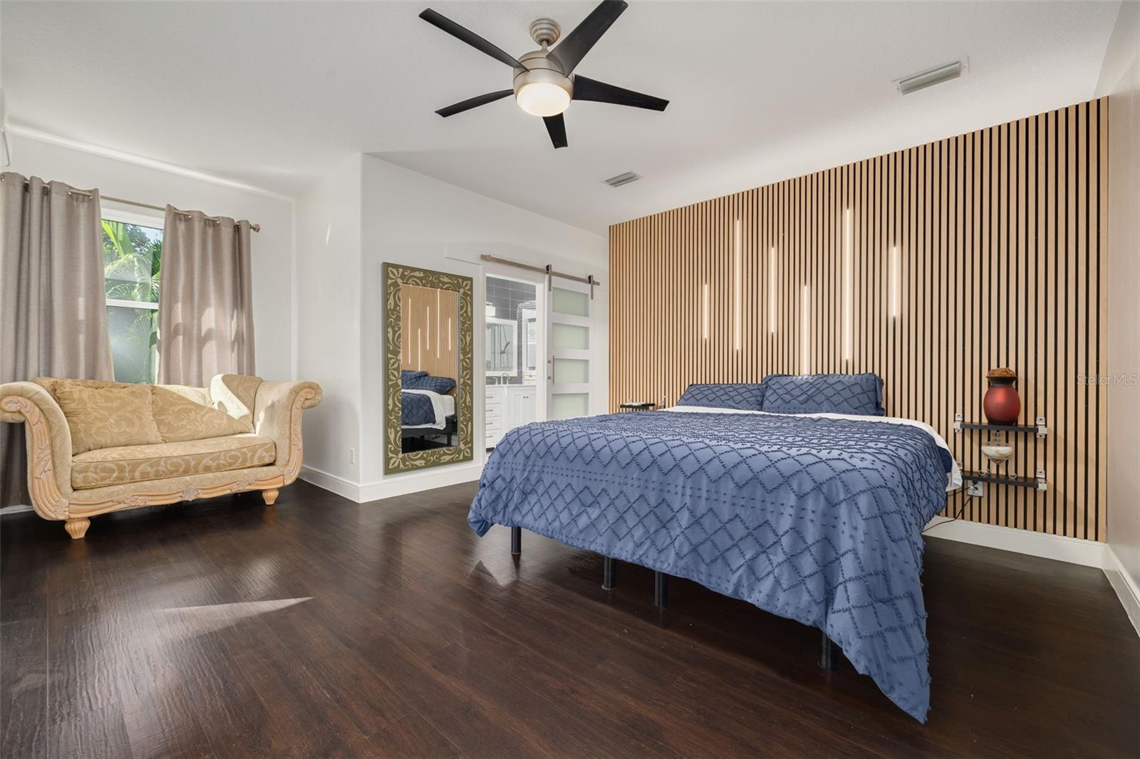 724 SANDY HILLS AVENUE, Tarpon Springs, FL 34689