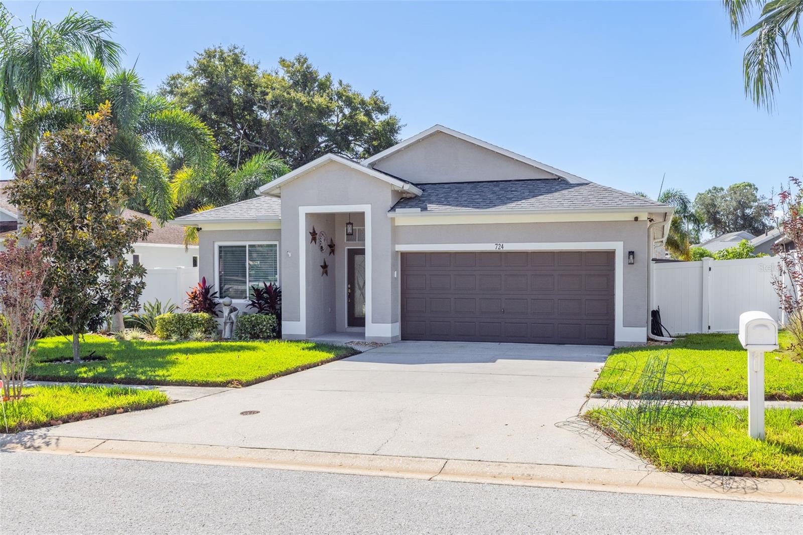 724 SANDY HILLS AVENUE, Tarpon Springs, FL 34689