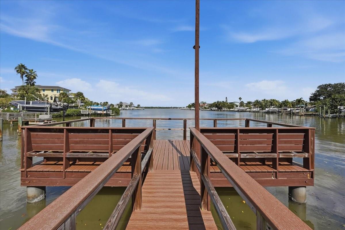 101 SHOALS CIRCLE, North Redington Beach, FL 33708