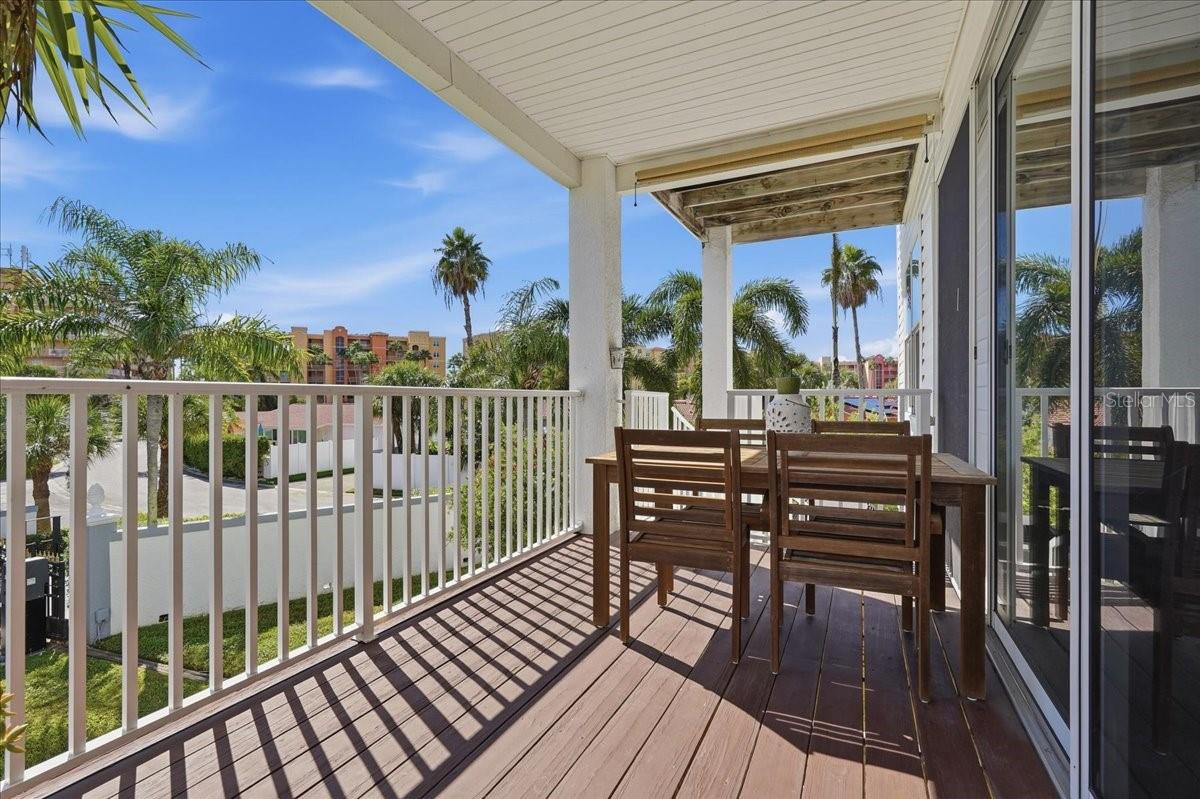 101 SHOALS CIRCLE, North Redington Beach, FL 33708