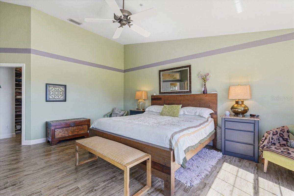 101 SHOALS CIRCLE, North Redington Beach, FL 33708