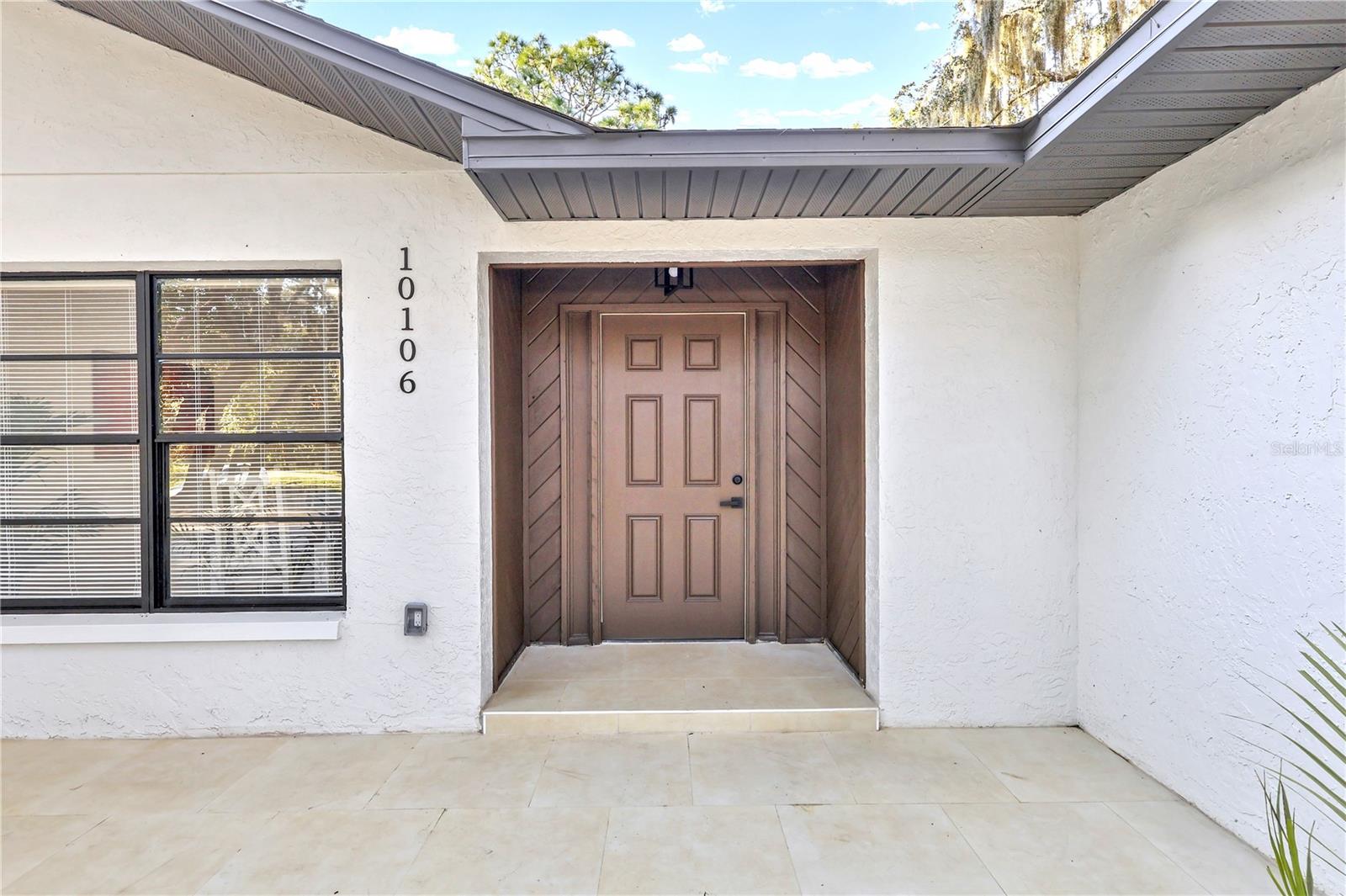 10106 LAKEVIEW DRIVE, New Port Richey, FL 34654