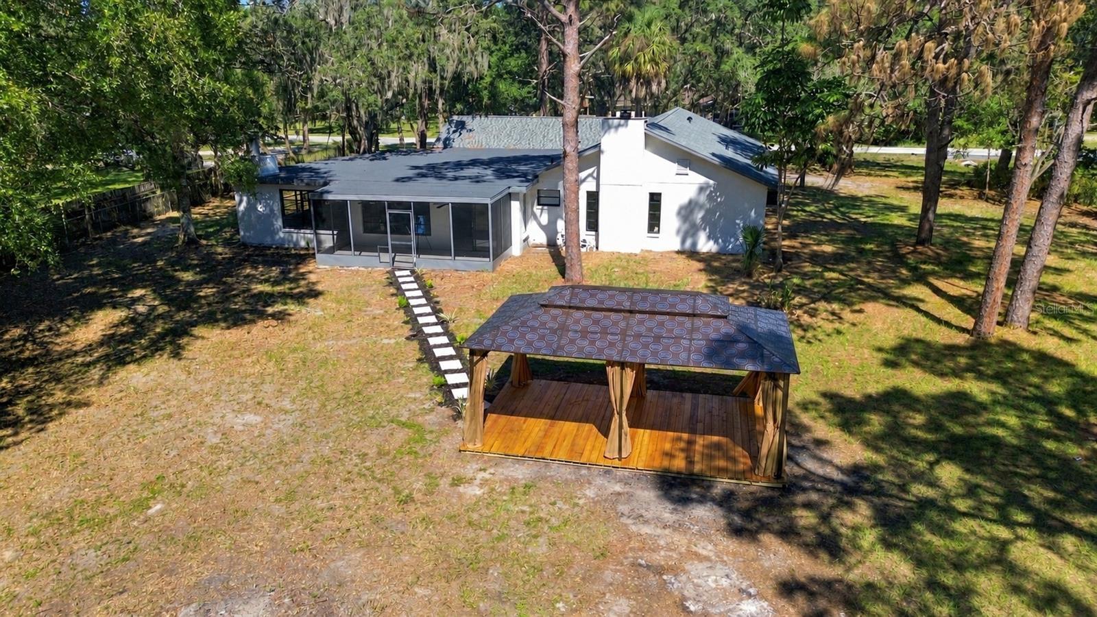 10106 LAKEVIEW DRIVE, New Port Richey, FL 34654