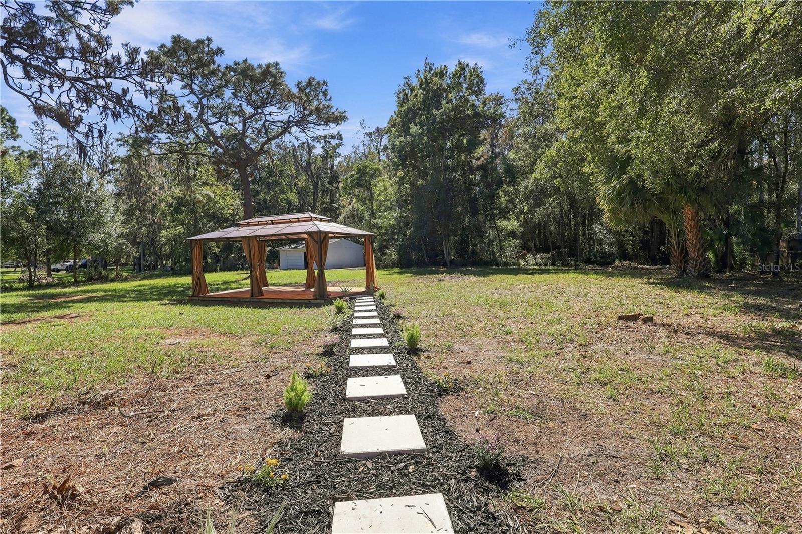 10106 LAKEVIEW DRIVE, New Port Richey, FL 34654