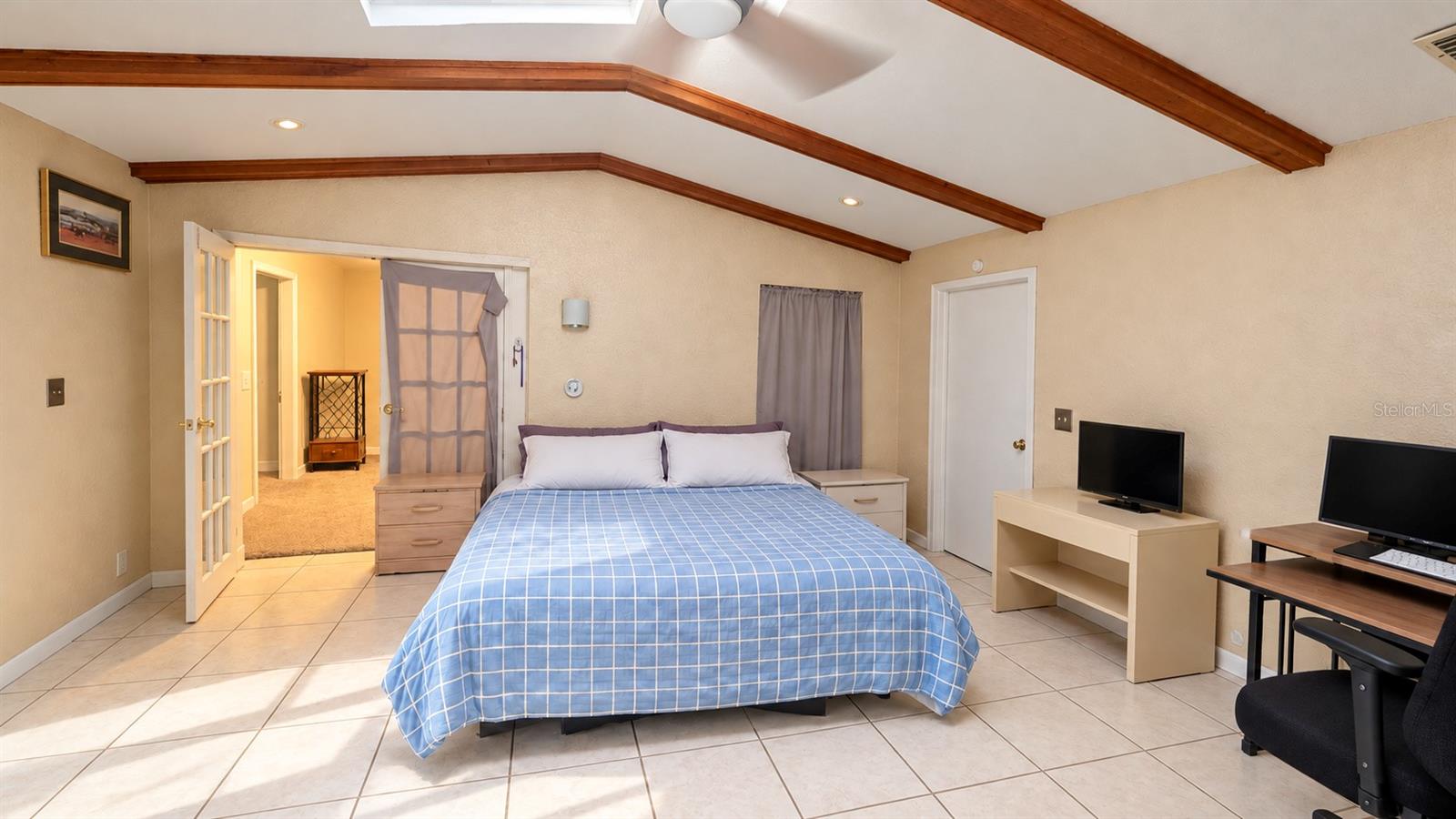 Florida Room-B