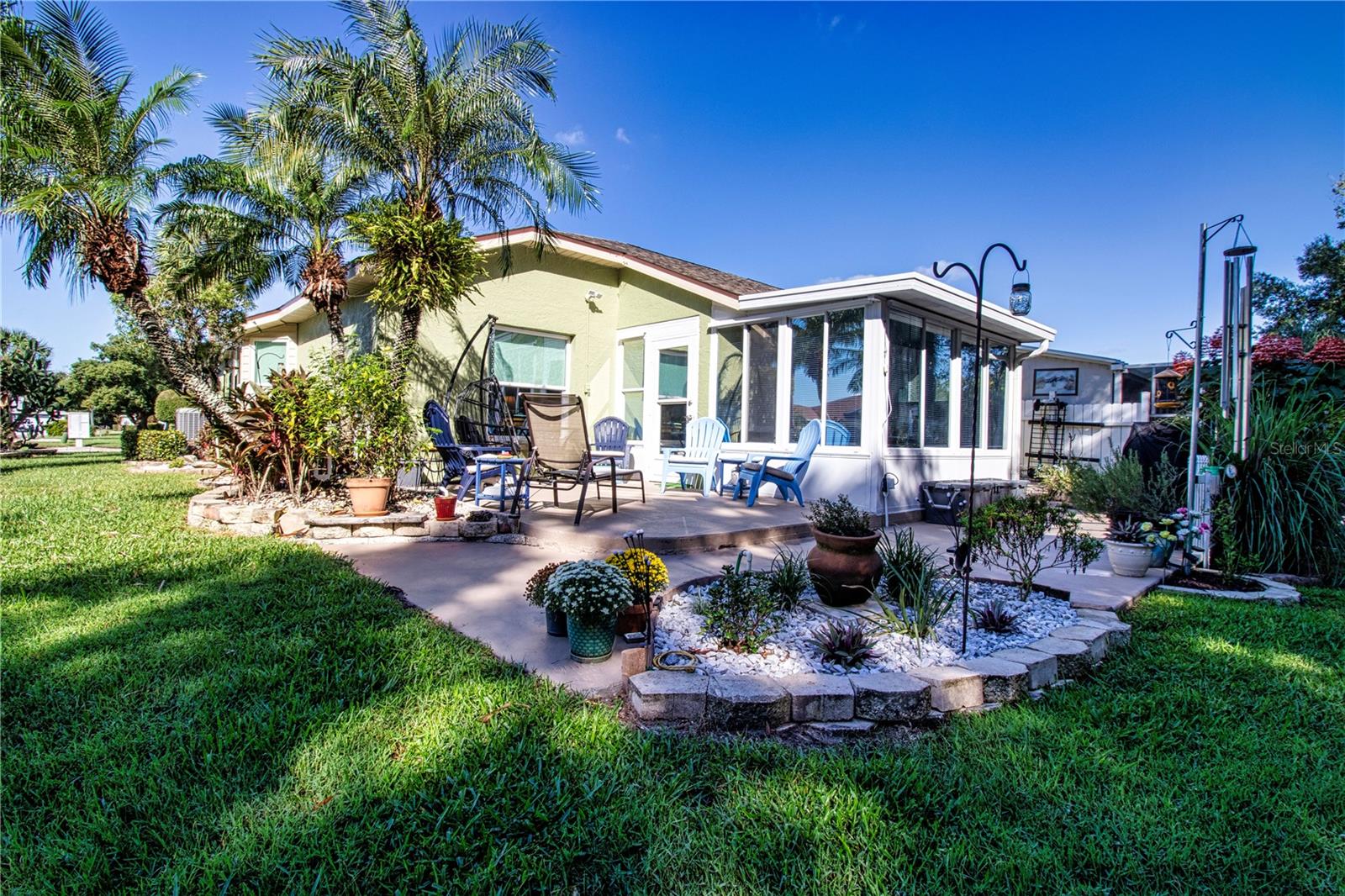 2001 GARDENIA LANDINGS LANE, Sun City Center, FL 33573