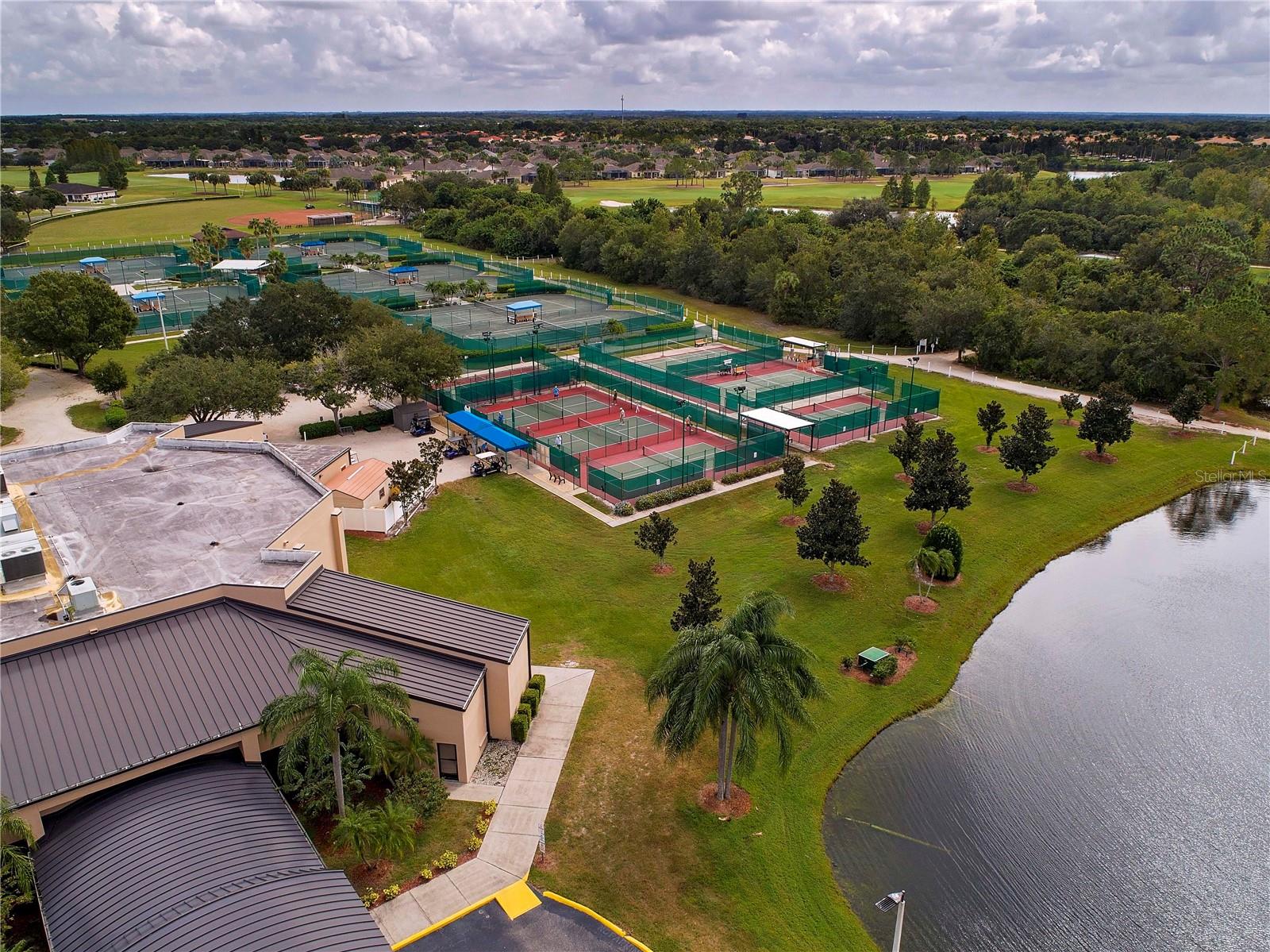 2001 GARDENIA LANDINGS LANE, Sun City Center, FL 33573