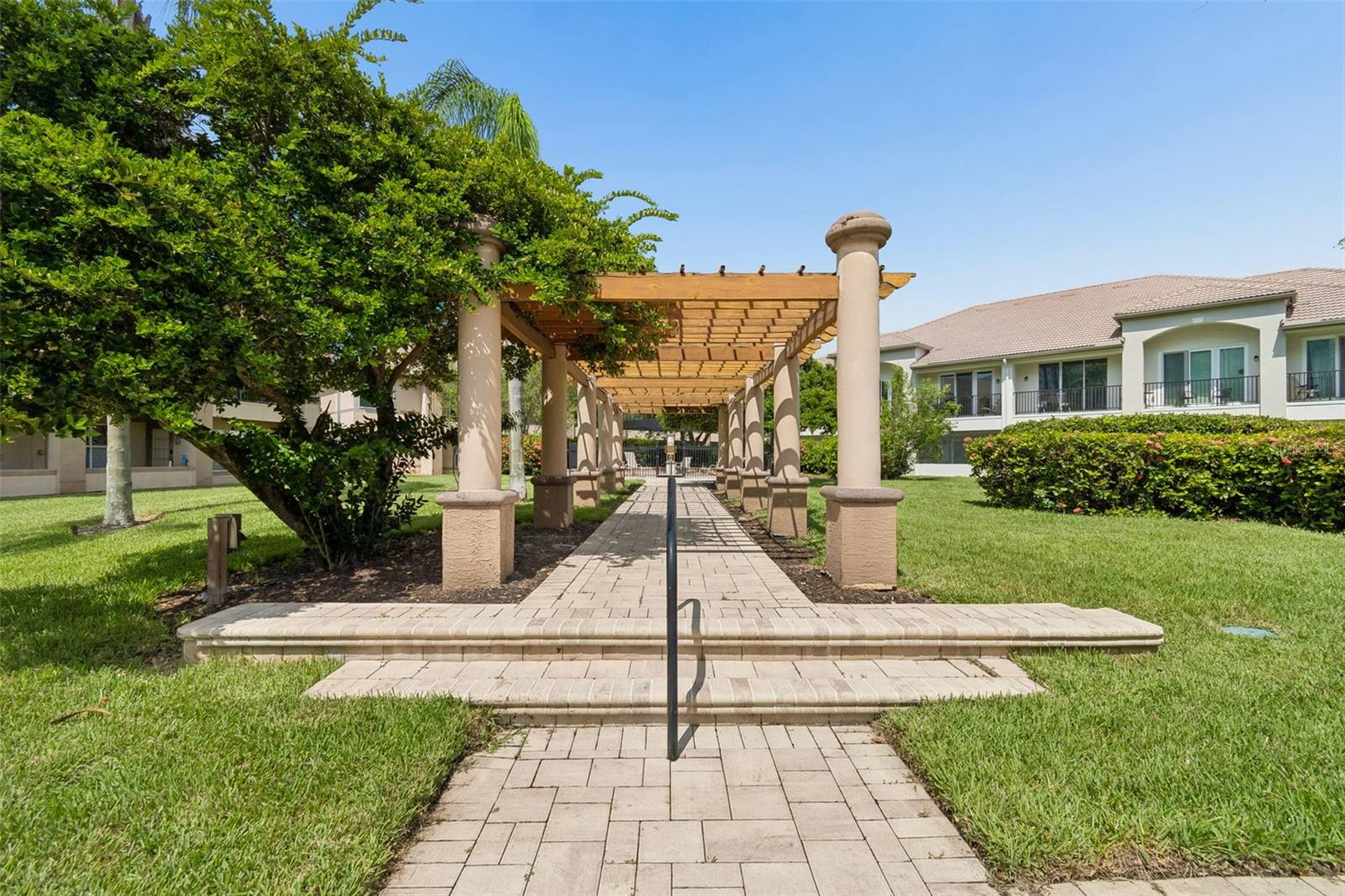 816 NORMANDY TRACE ROAD, Tampa, FL 33602