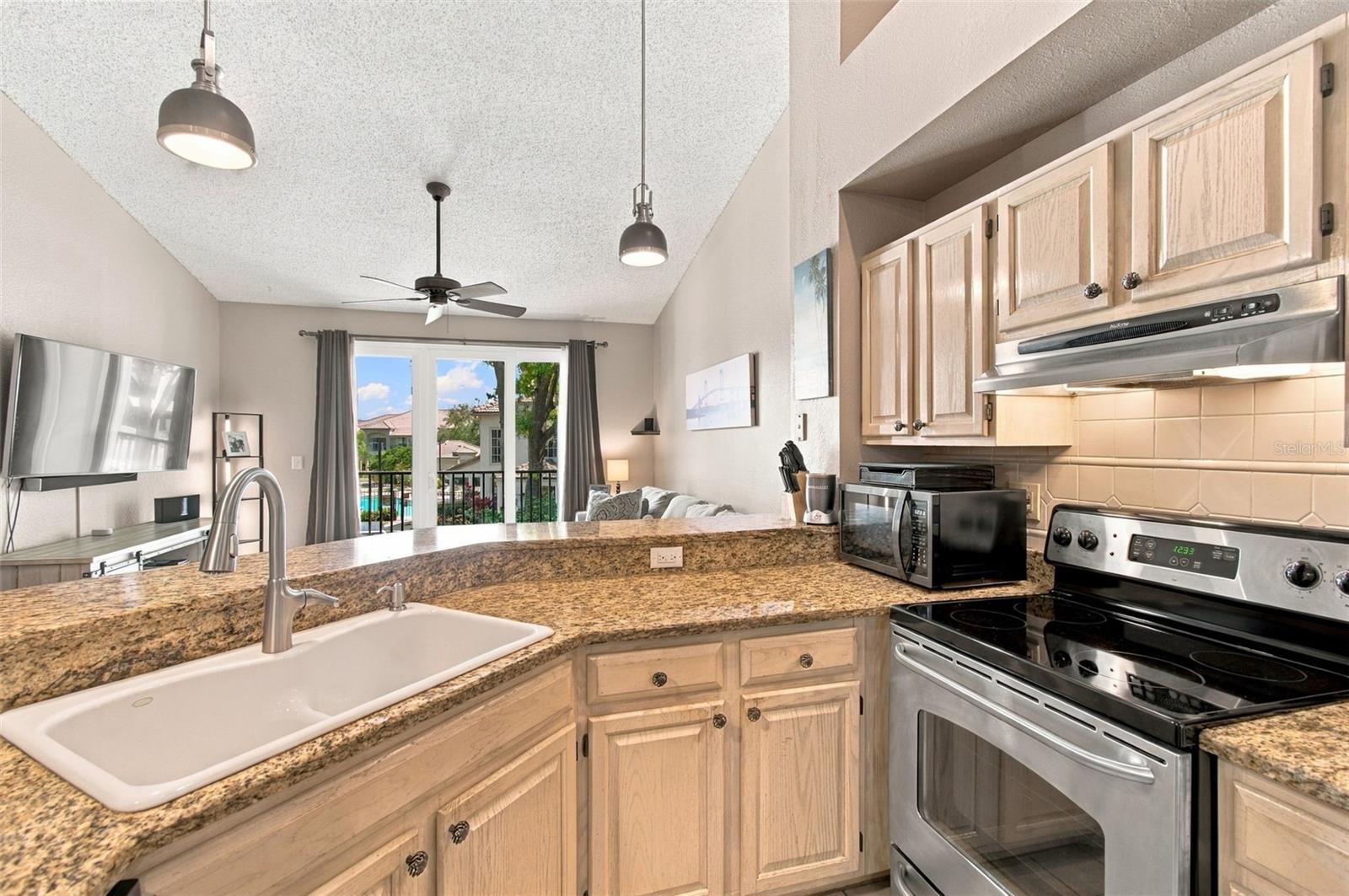 816 NORMANDY TRACE ROAD, Tampa, FL 33602