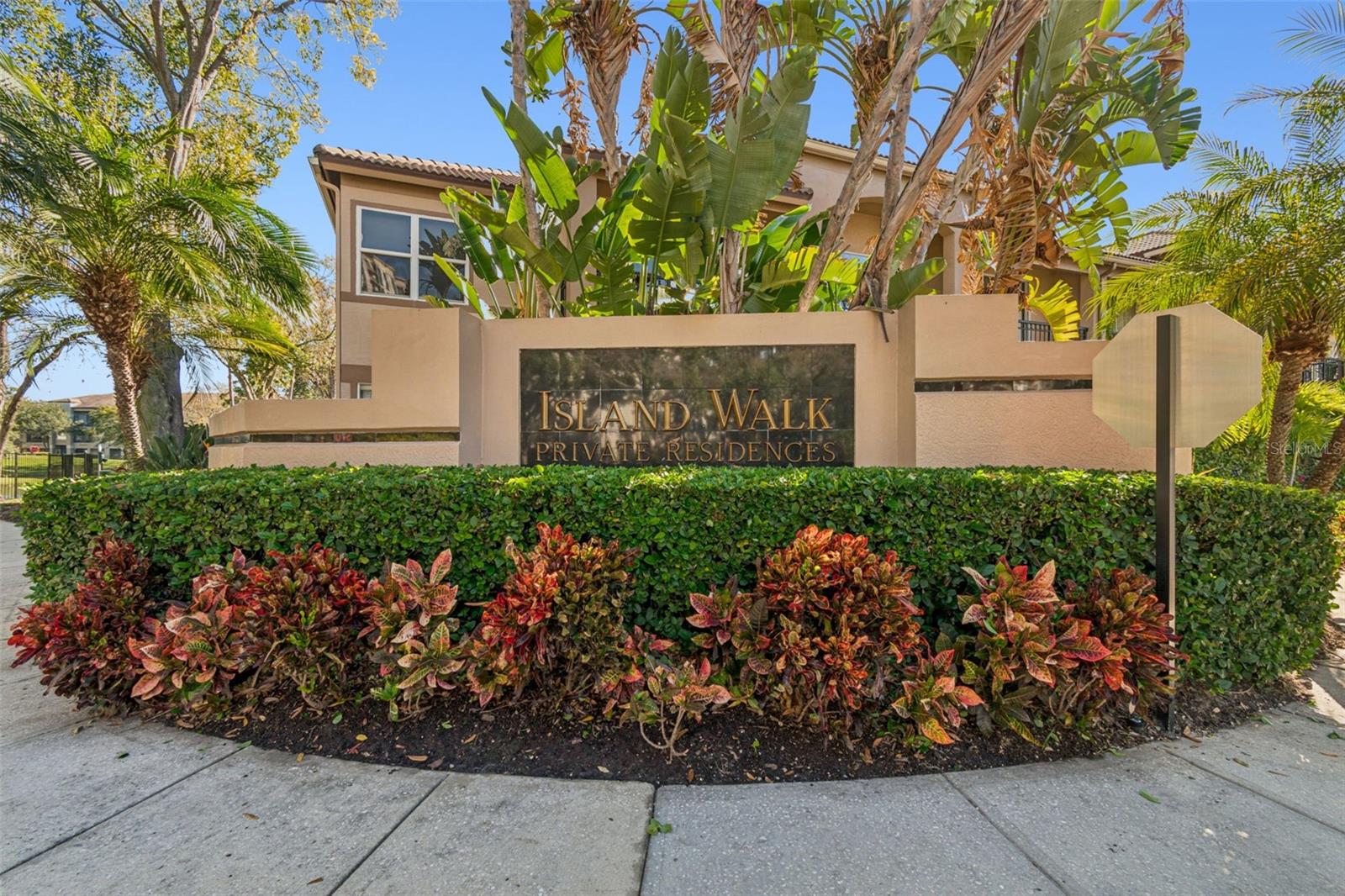 816 NORMANDY TRACE ROAD, Tampa, FL 33602