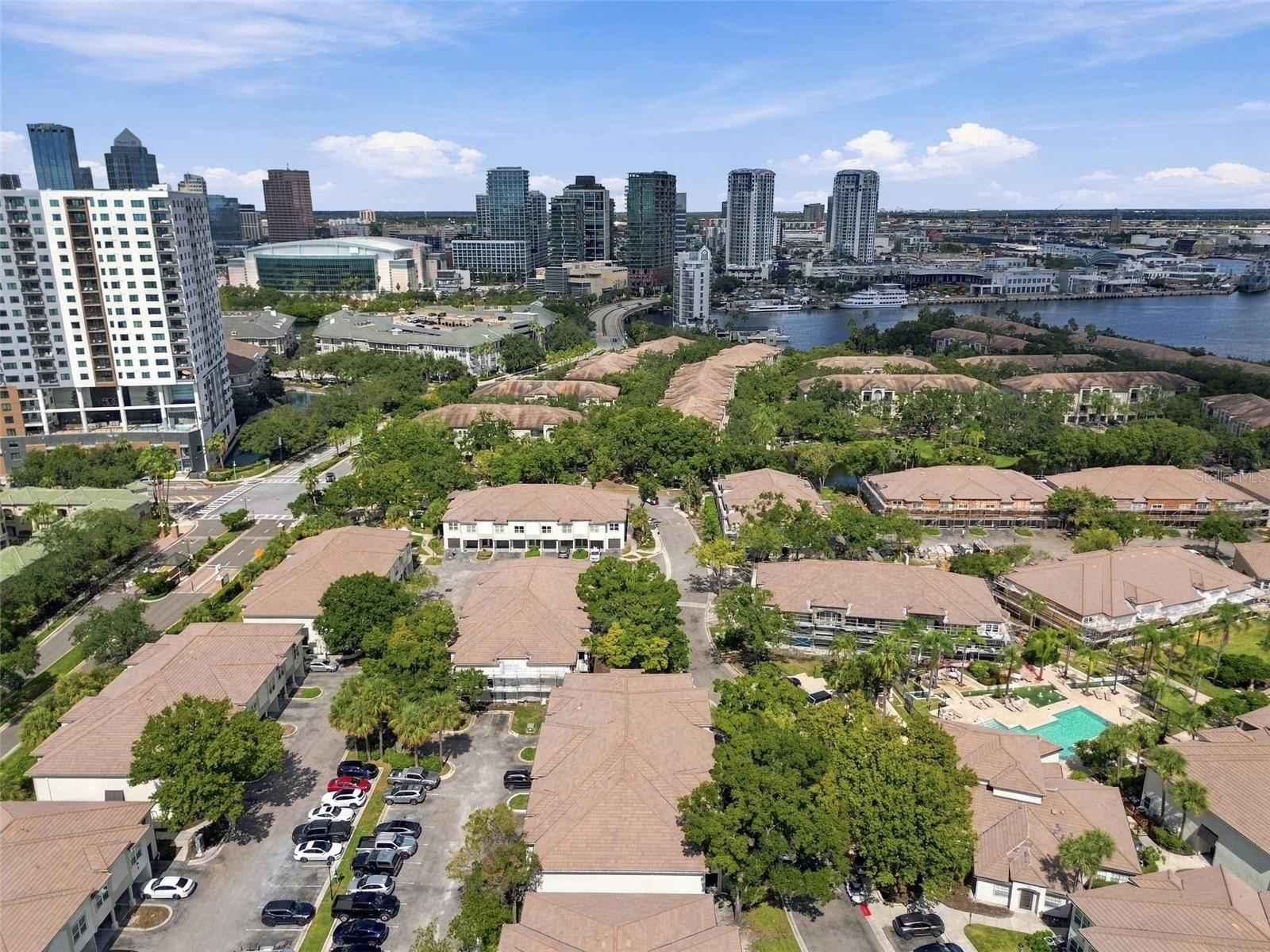 816 NORMANDY TRACE ROAD, Tampa, FL 33602