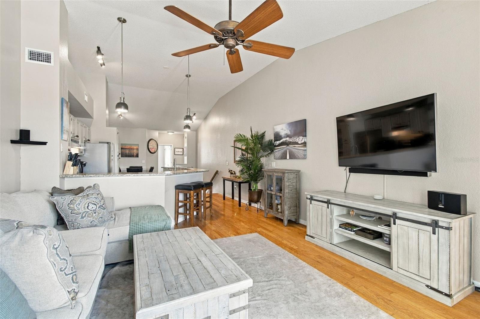816 NORMANDY TRACE ROAD, Tampa, FL 33602