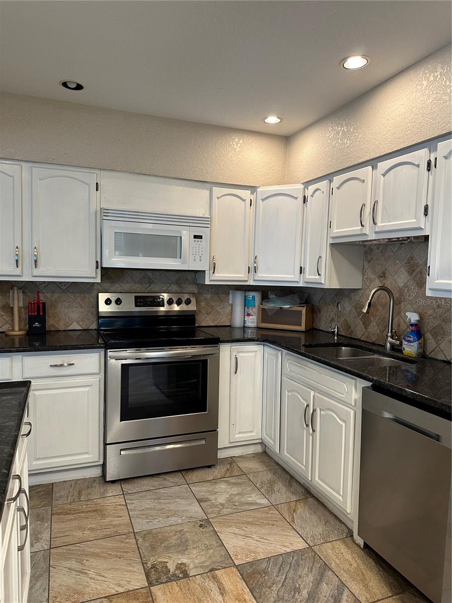 1791 EZELLE AVENUE, Largo, FL 33770
