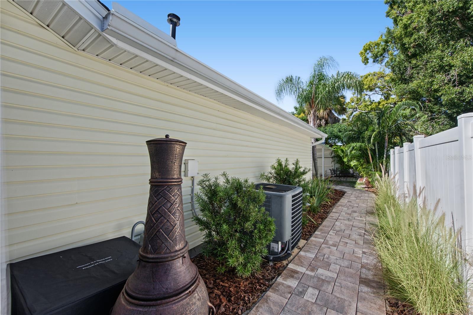 208 N NEW JERSEY AVENUE, Tampa, FL 33609