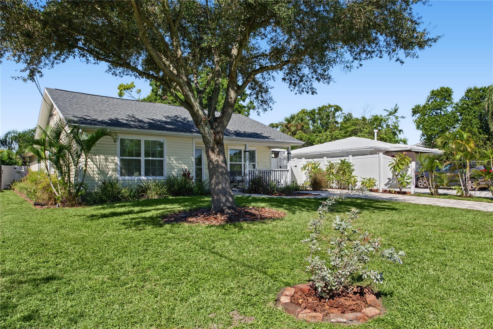 208 N NEW JERSEY AVENUE, Tampa, FL 33609 208 N NEW JERSEY AVENUE, Tampa, FL 33609