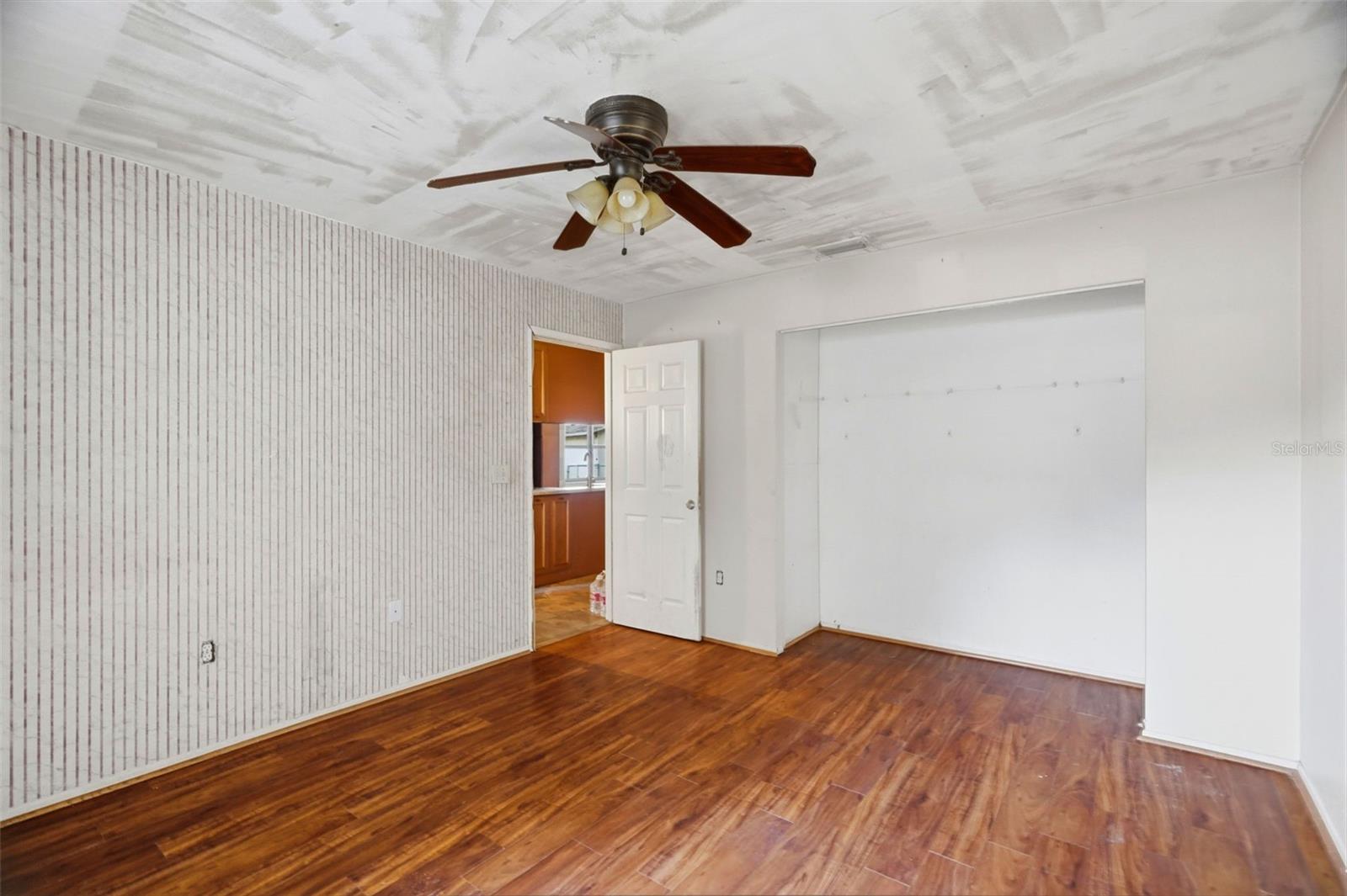 8326 SYLVAN WOODS DRIVE, Sarasota, FL 34243