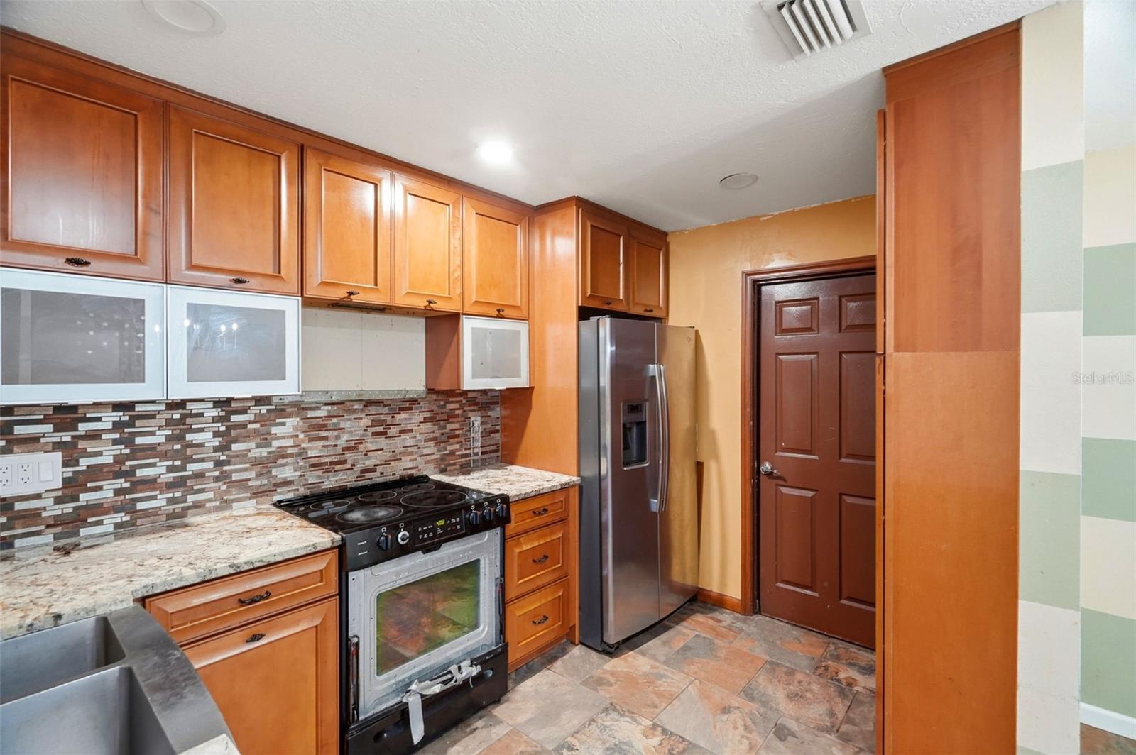 8326 SYLVAN WOODS DRIVE, Sarasota, FL 34243