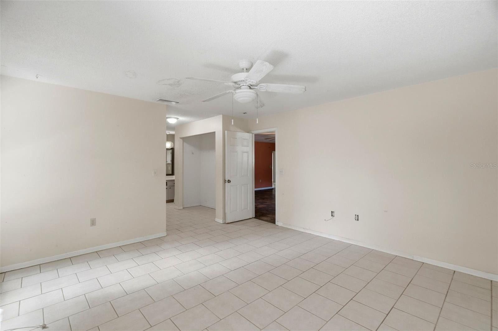 8326 SYLVAN WOODS DRIVE, Sarasota, FL 34243