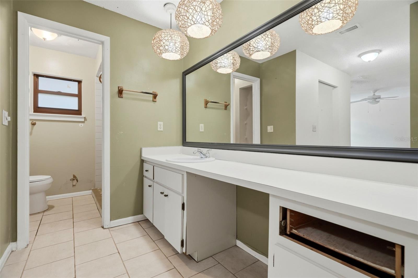 8326 SYLVAN WOODS DRIVE, Sarasota, FL 34243