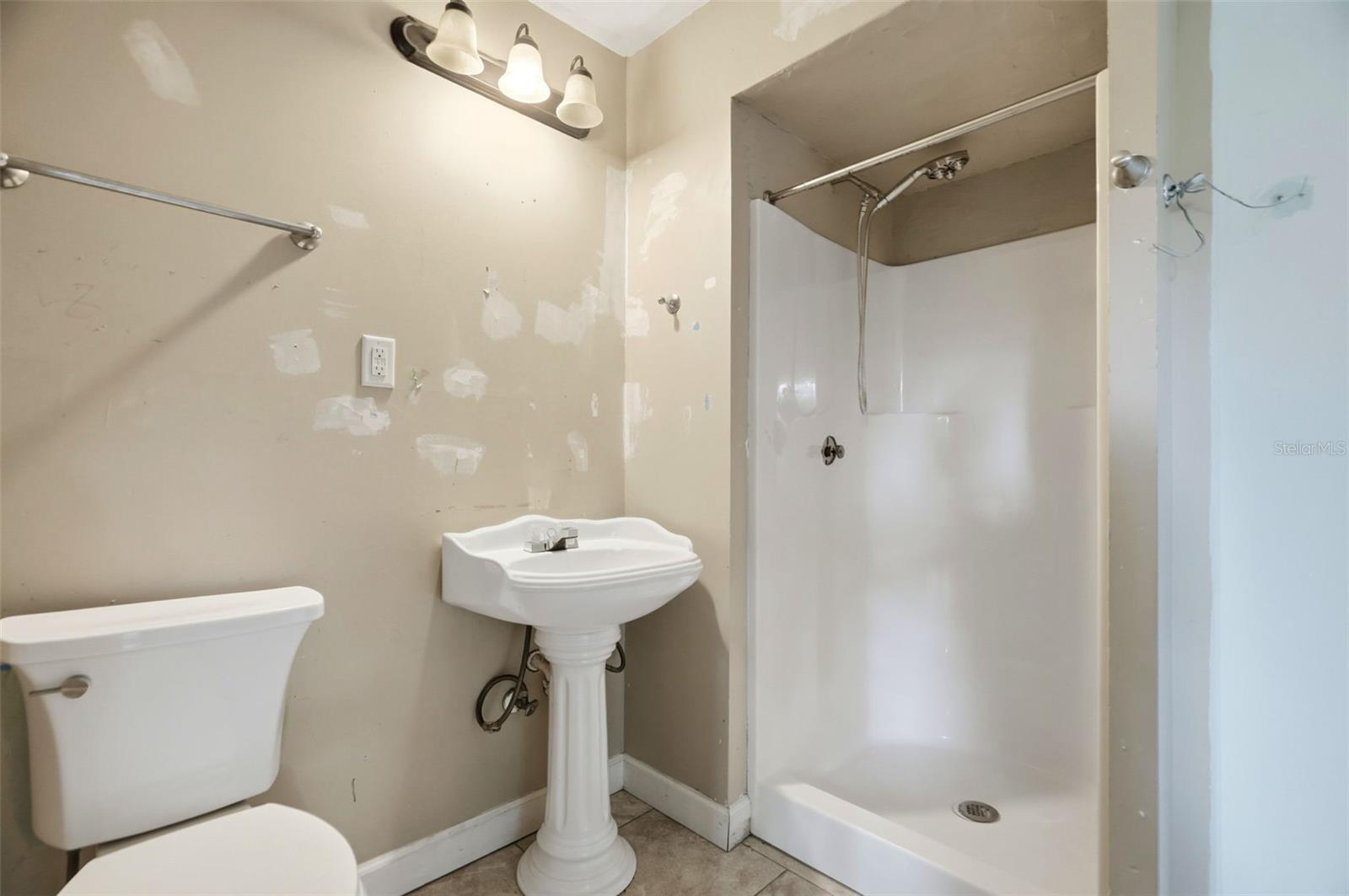 8326 SYLVAN WOODS DRIVE, Sarasota, FL 34243