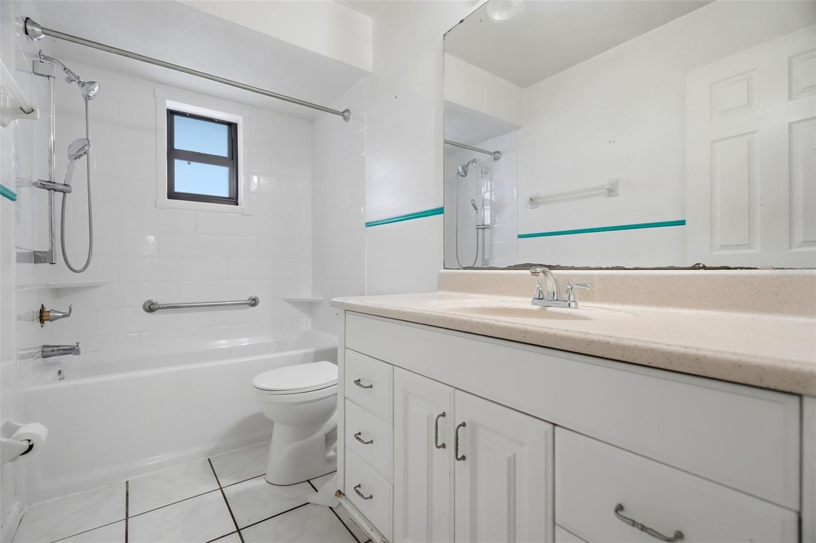 8326 SYLVAN WOODS DRIVE, Sarasota, FL 34243