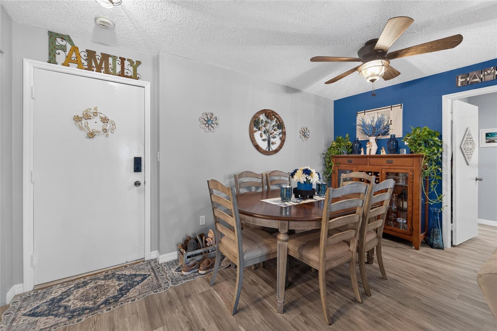 19029 US HIGHWAY 19 N, #9-202, Clearwater, FL 33764