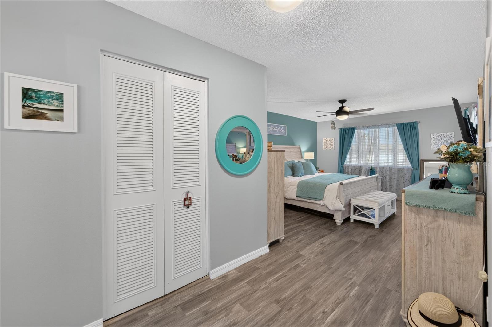 19029 US HIGHWAY 19 N, #9-202, Clearwater, FL 33764