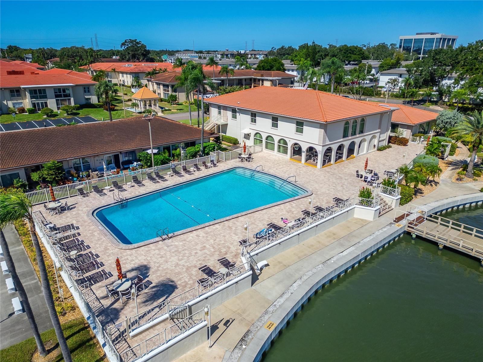 19029 US HIGHWAY 19 N, #9-202, Clearwater, FL 33764