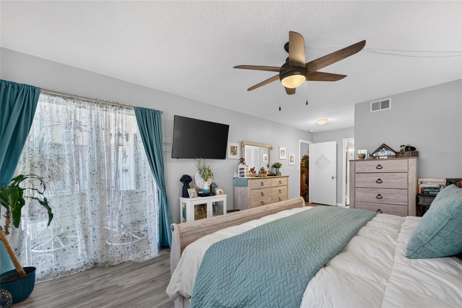 19029 US HIGHWAY 19 N, #9-202, Clearwater, FL 33764