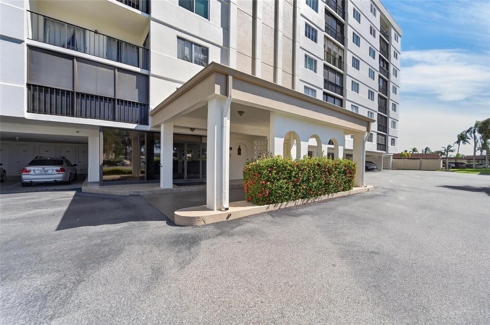 19029 US HIGHWAY 19 N, #9-202, Clearwater, FL 33764