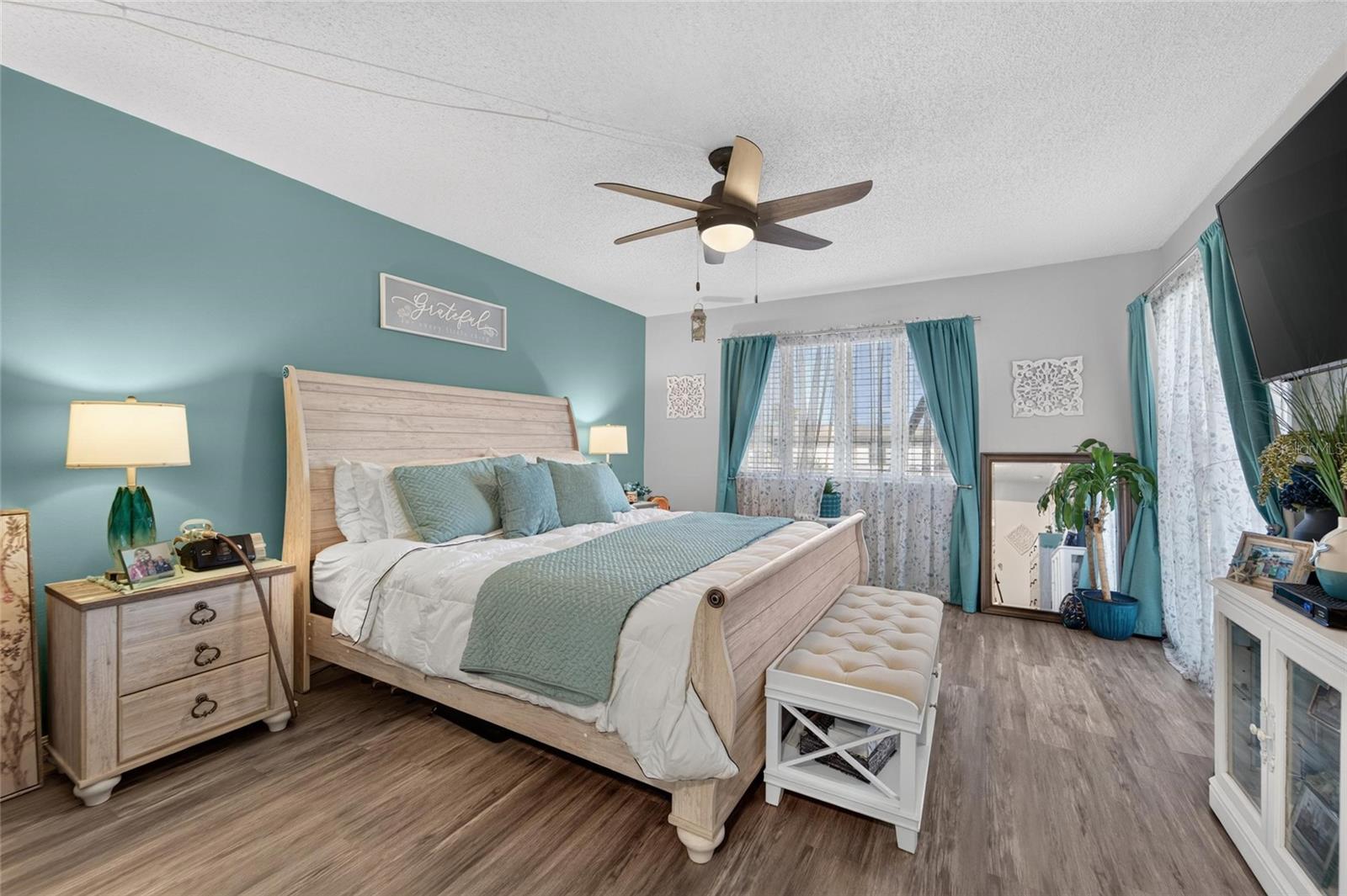 19029 US HIGHWAY 19 N, #9-202, Clearwater, FL 33764