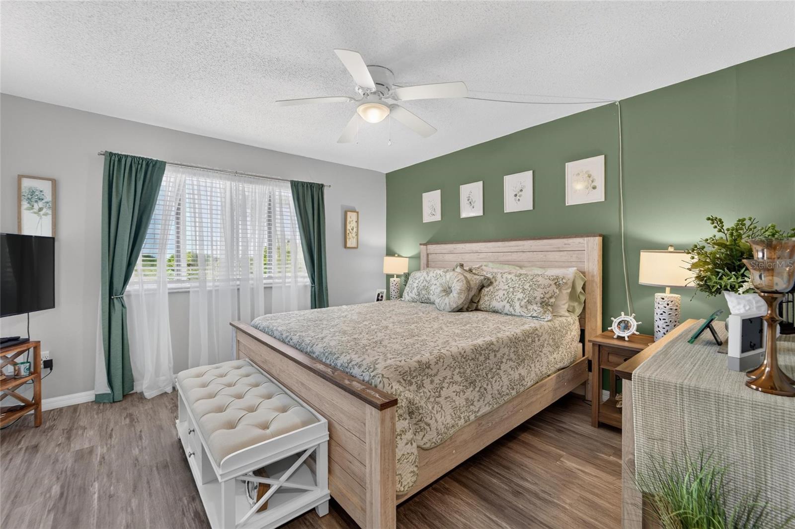 19029 US HIGHWAY 19 N, #9-202, Clearwater, FL 33764