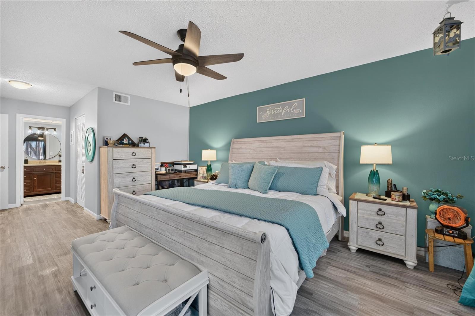 19029 US HIGHWAY 19 N, #9-202, Clearwater, FL 33764