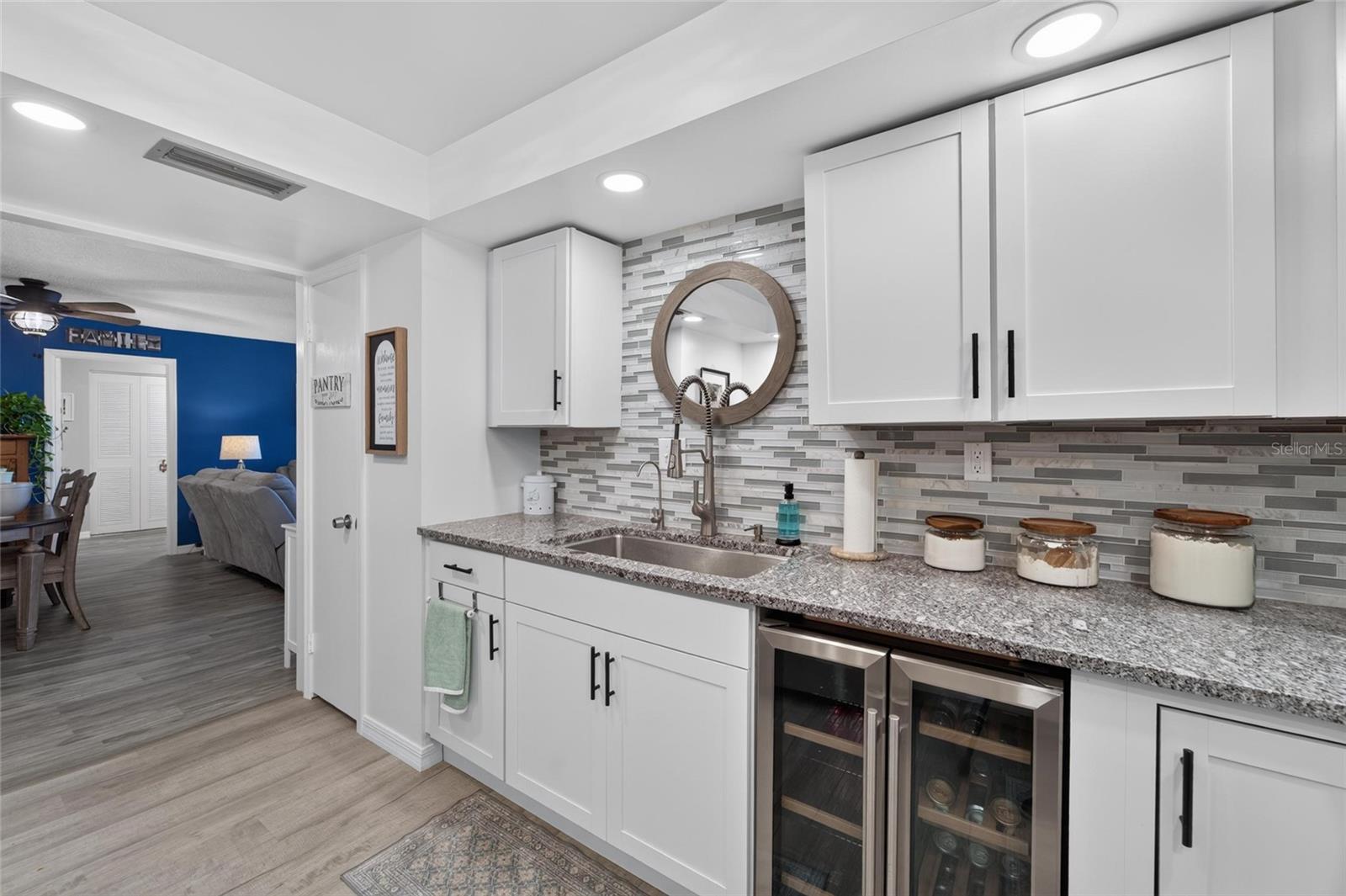 19029 US HIGHWAY 19 N, #9-202, Clearwater, FL 33764