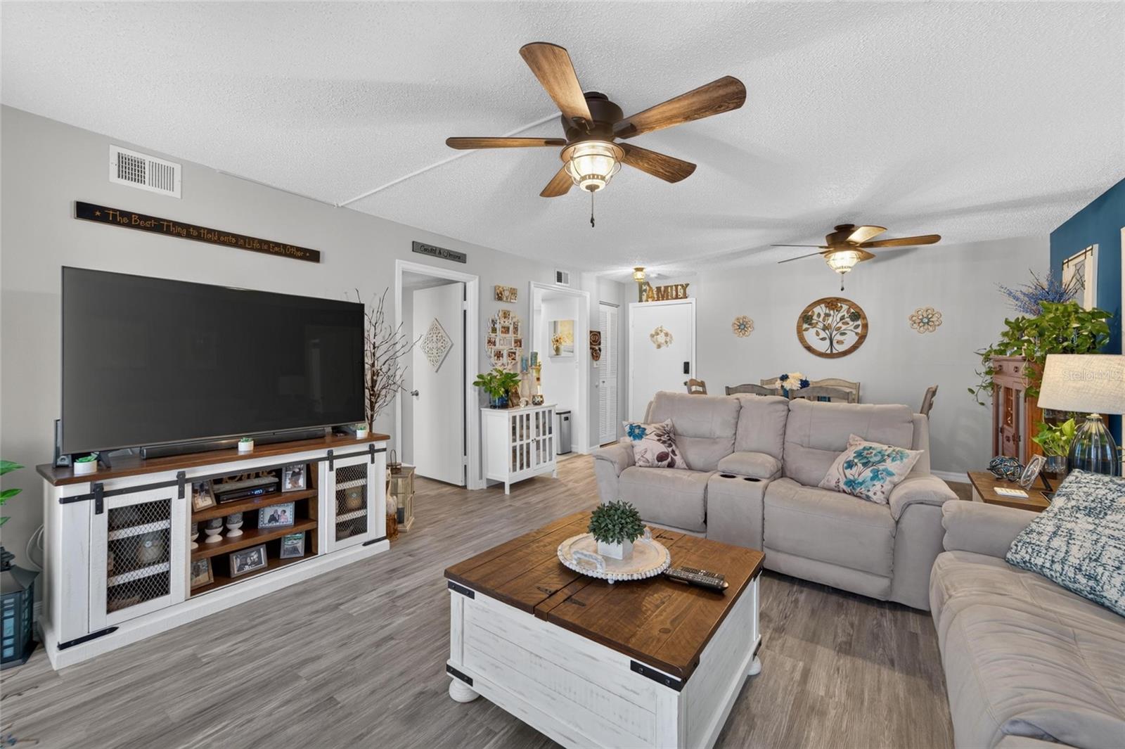 19029 US HIGHWAY 19 N, #9-202, Clearwater, FL 33764
